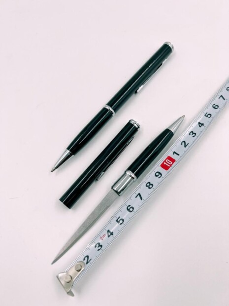 Caneta Executiva Com Lâmina Escondida Faca Preto